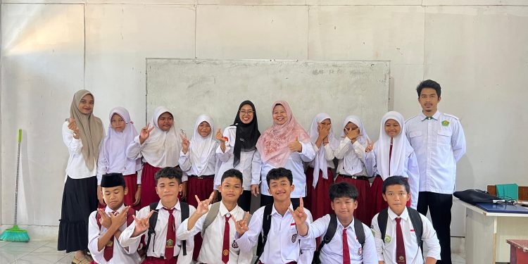 Pelaksanaan TKA di MIS Izharul Ulum Berjalan Lancar