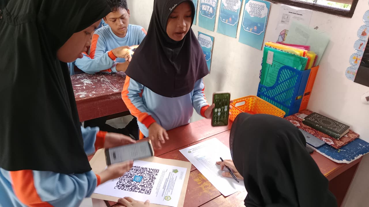 MIS Izharul Ulum Laksanakan Sumatif Akhir Semester Genap Tahun Ajaran 20252026
